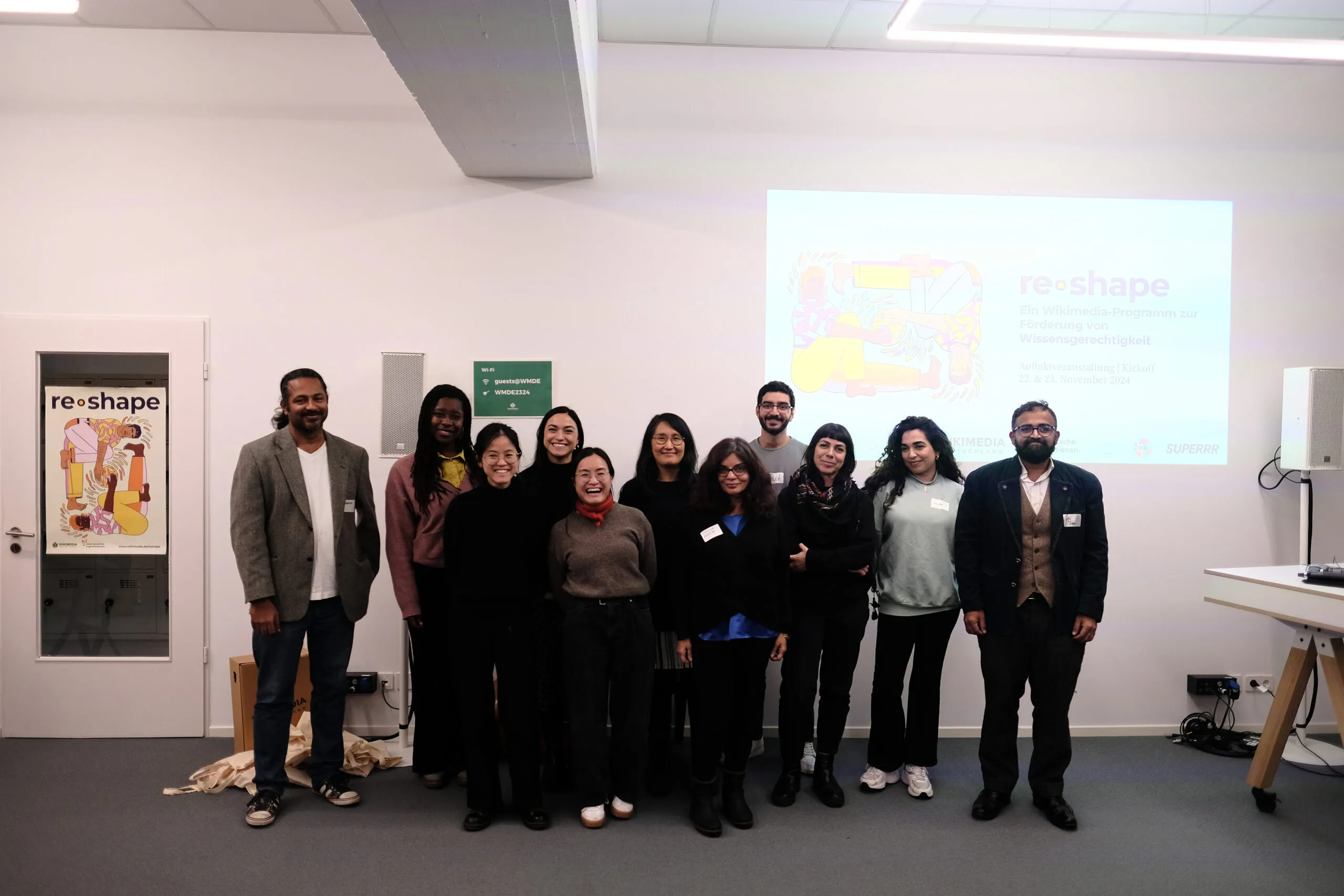 A group photo of the participants.