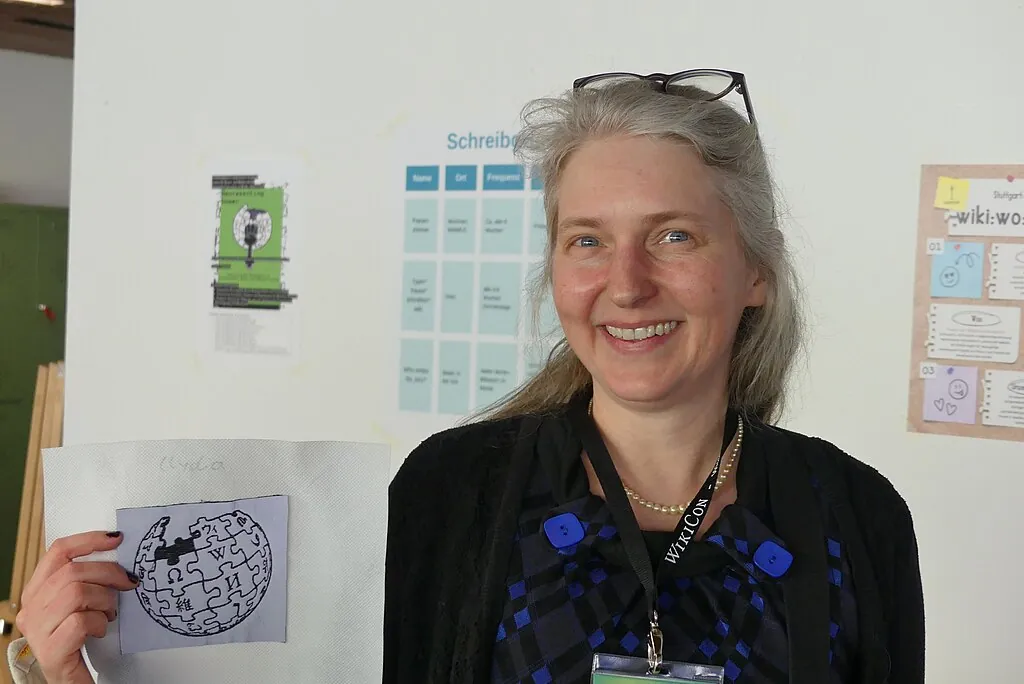 Wikipedianerin Llydia