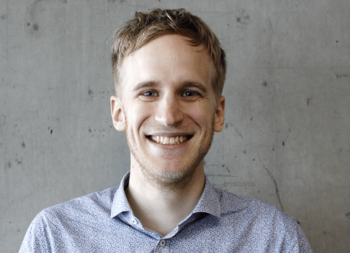 Portraitfoto Lukas Mezger