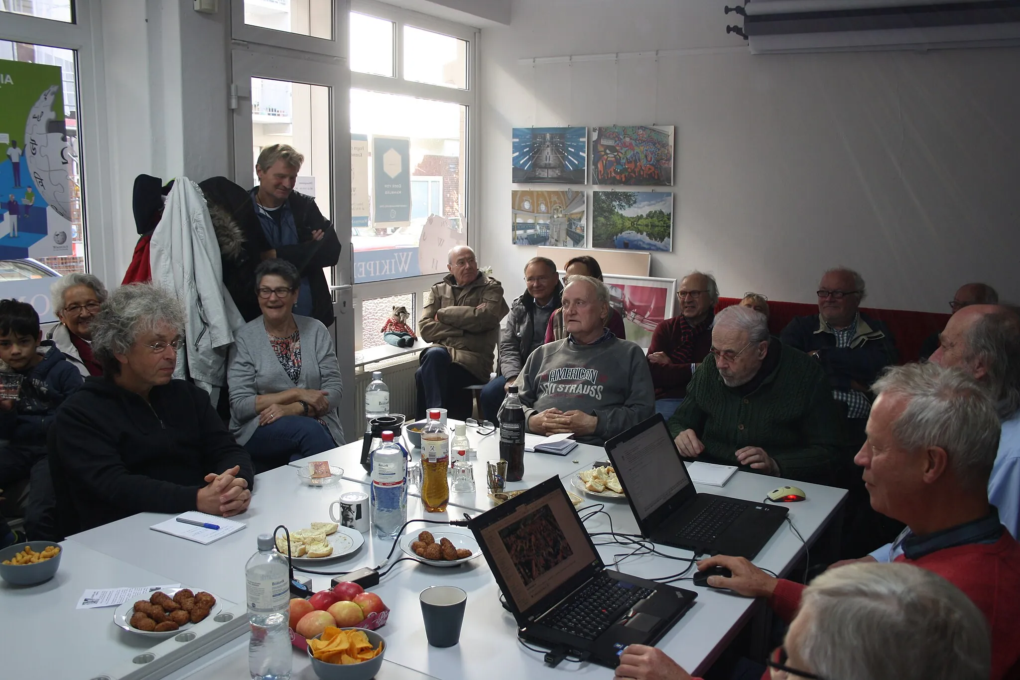 Vortragende und Gäste