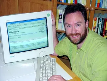 Jimmy Wales beim editieren der Wikipedia im Jahr 2003